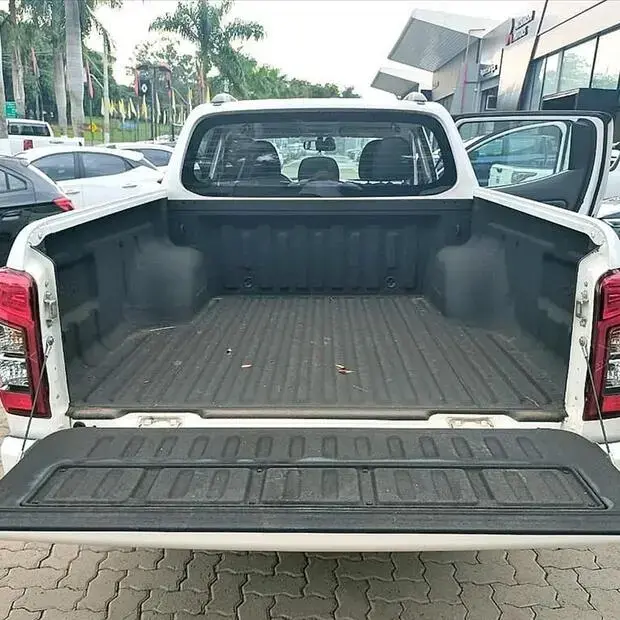 Mitsubishi L200 TRITON 2.4 16V TURBO DIESEL SPORT HPE CD 4P 4X4 AUTOMÁTICO
