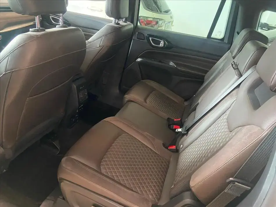 Commander 2.0 Td380 Turbo Diesel Overland At9 6