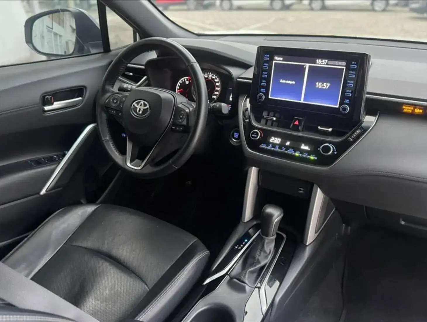 galeria COROLLA CROSS