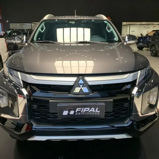 Mitsubishi L200 TRITON 2.4 16V TURBO DIESEL SPORT HPE-S CD 4P 4X4 AUTOMÁTICO