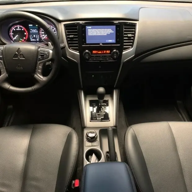 Mitsubishi L200 TRITON 2.4 16V TURBO DIESEL SPORT HPE-S CD 4P 4X4 AUTOMÁTICO