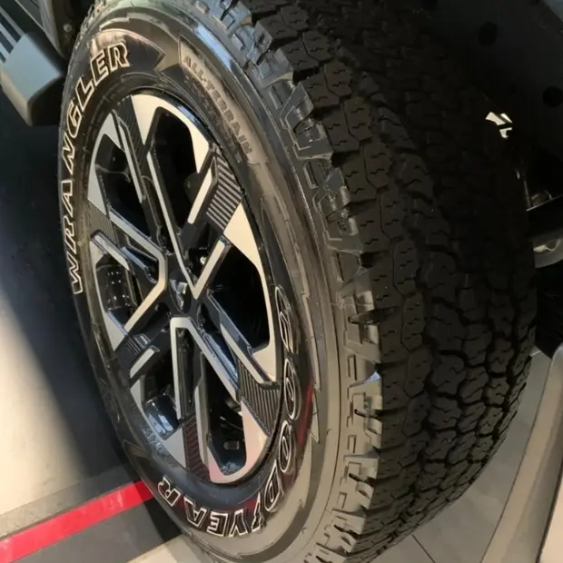 Mitsubishi L200 TRITON 2.4 16V TURBO DIESEL SPORT HPE-S CD 4P 4X4 AUTOMÁTICO