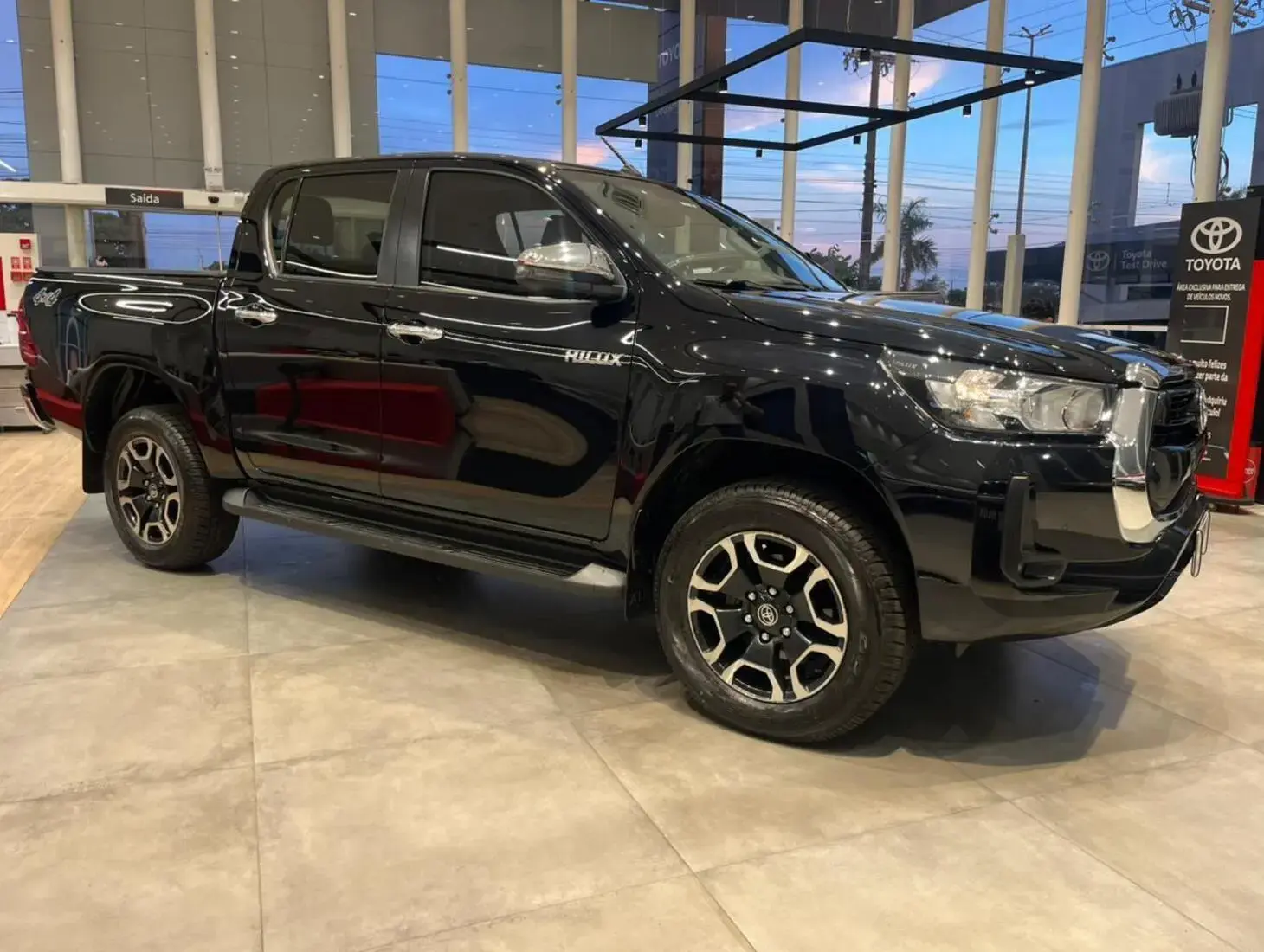 galeria HILUX SRV 4X4 2.8