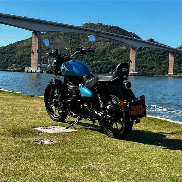 Royal Enfield METEOR 350 SUPERNOVA