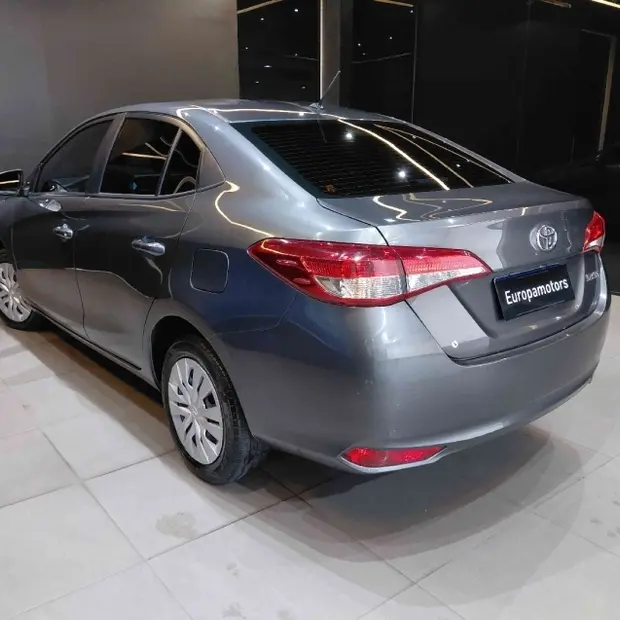 Toyota YARIS 1.5 16V FLEX SEDAN XL MULTIDRIVE