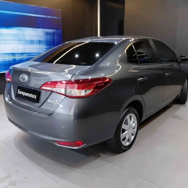 Toyota YARIS 1.5 16V FLEX SEDAN XL MULTIDRIVE