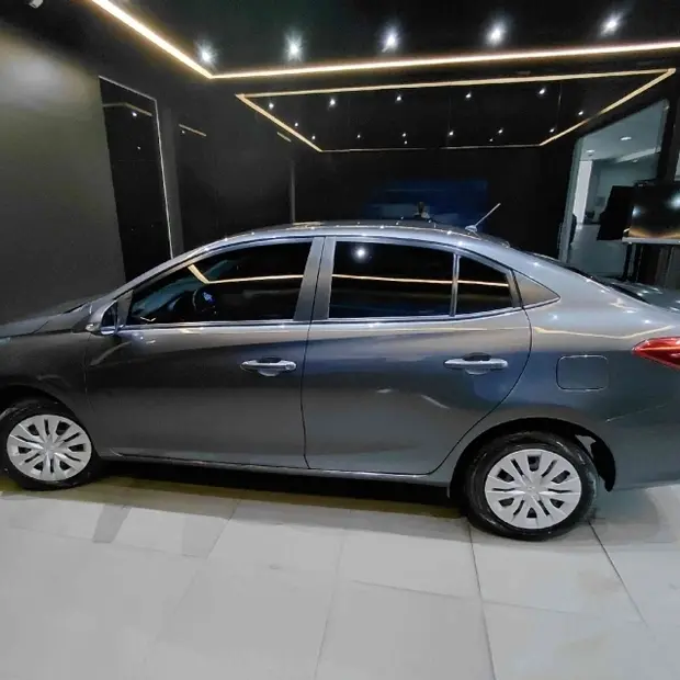 Toyota YARIS 1.5 16V FLEX SEDAN XL MULTIDRIVE