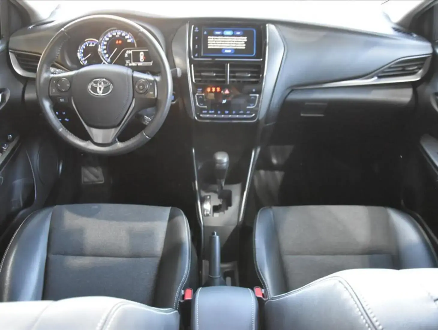 galeria YARIS