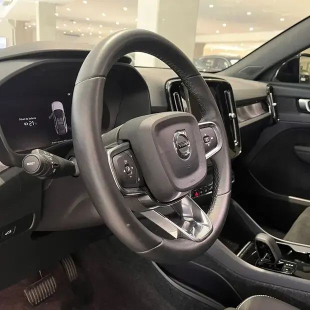 Volvo C40 Recharge Plus (Elétrico)