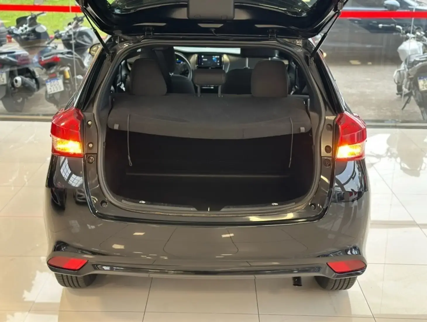 galeria Yaris