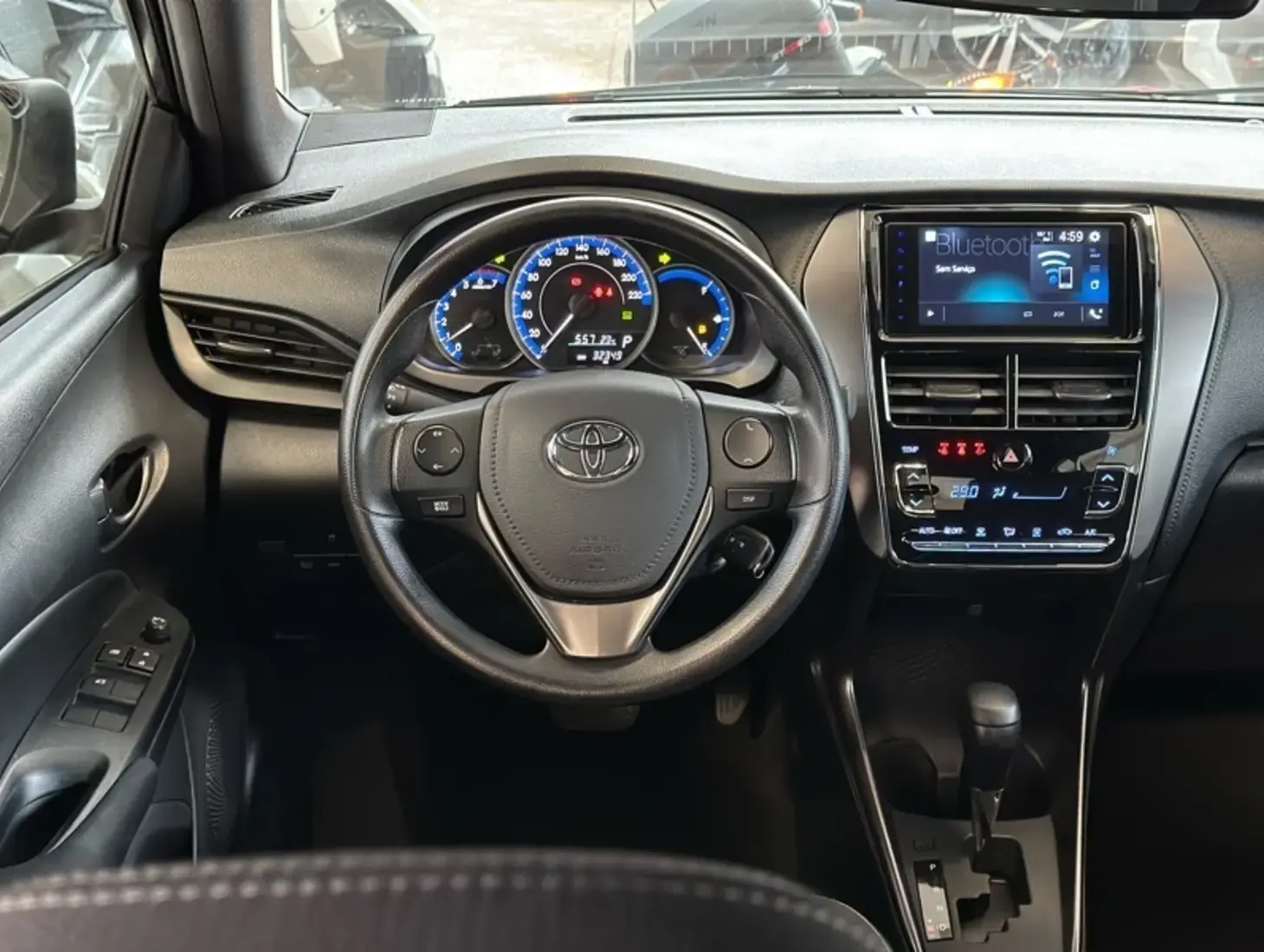 galeria Yaris