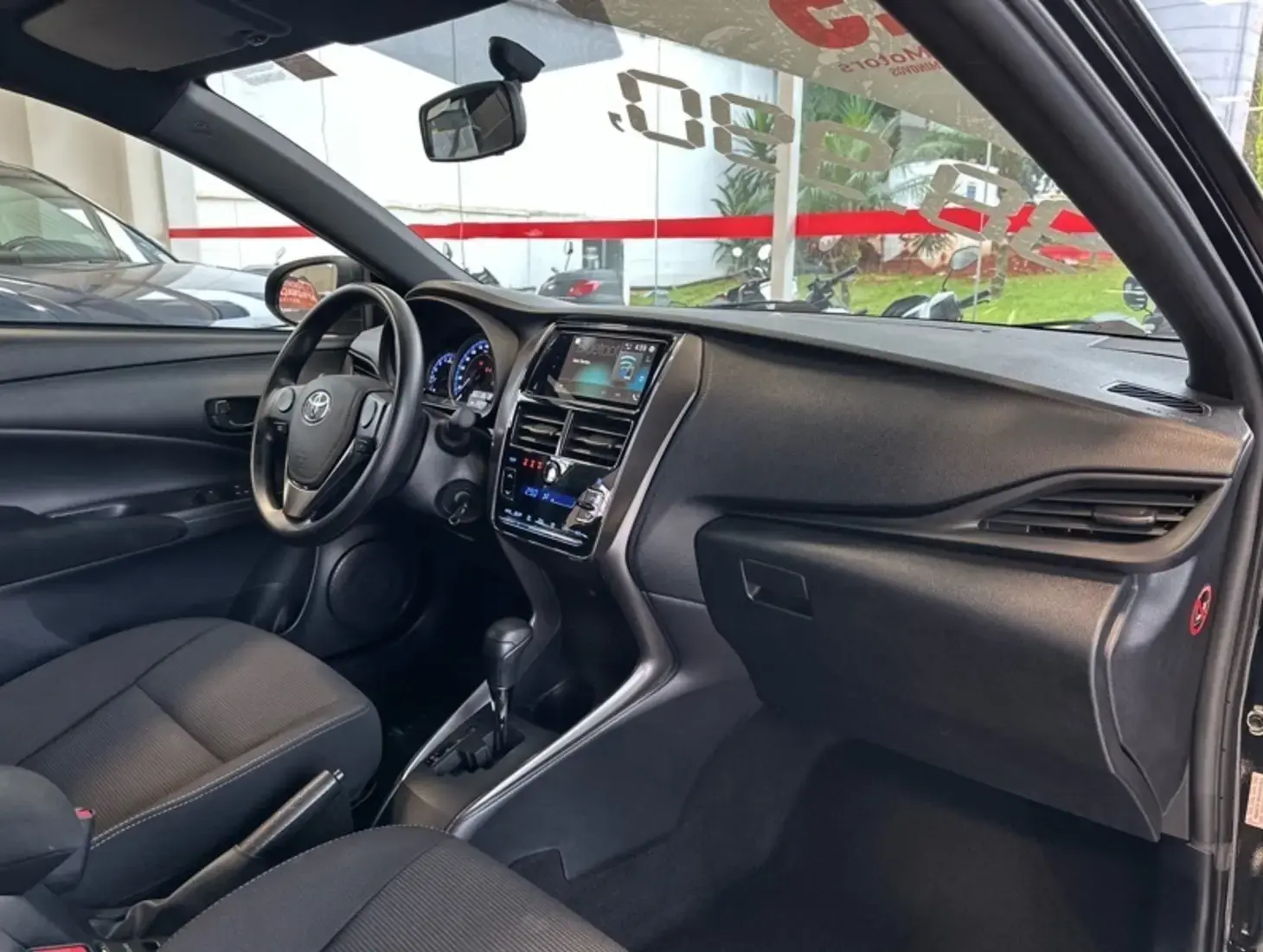 galeria Yaris