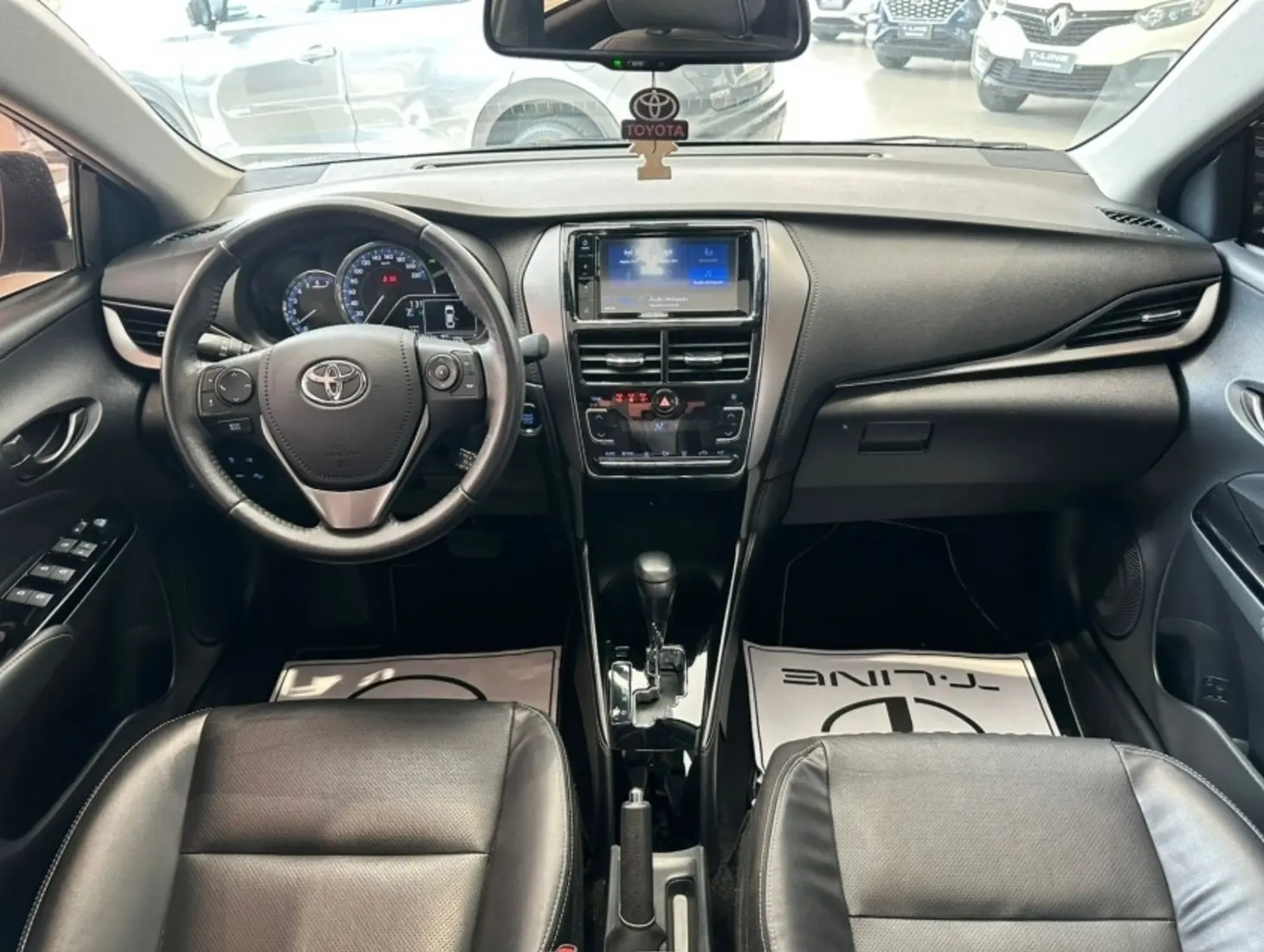 galeria YARIS