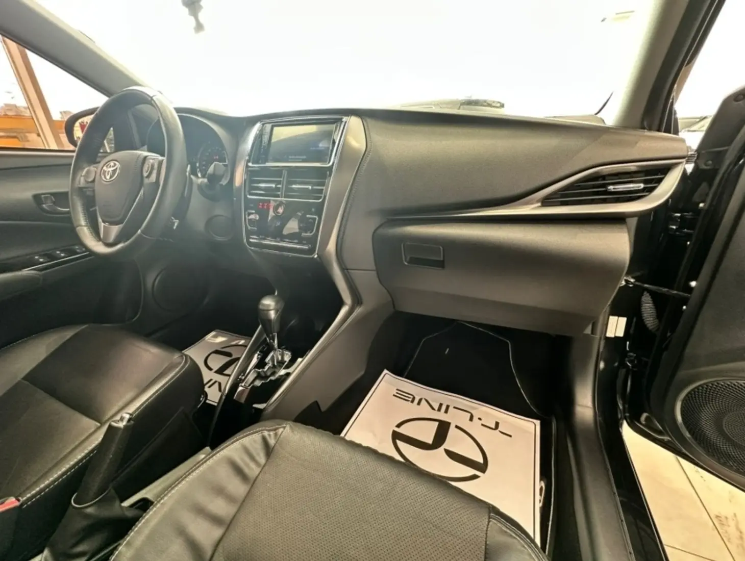 galeria YARIS