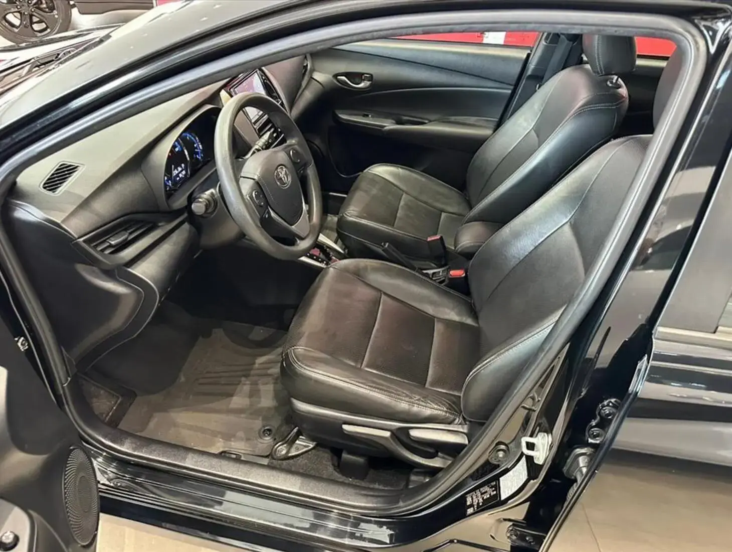 galeria YARIS