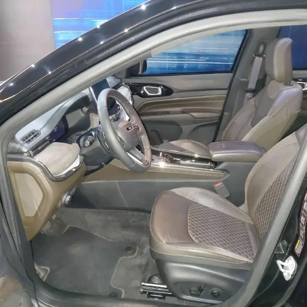 Jeep COMMANDER 2.0 TD380 TURBO DIESEL OVERLAND AT9