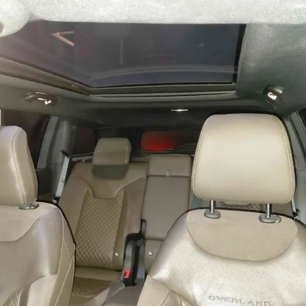 Jeep COMMANDER 2.0 TD380 TURBO DIESEL OVERLAND AT9