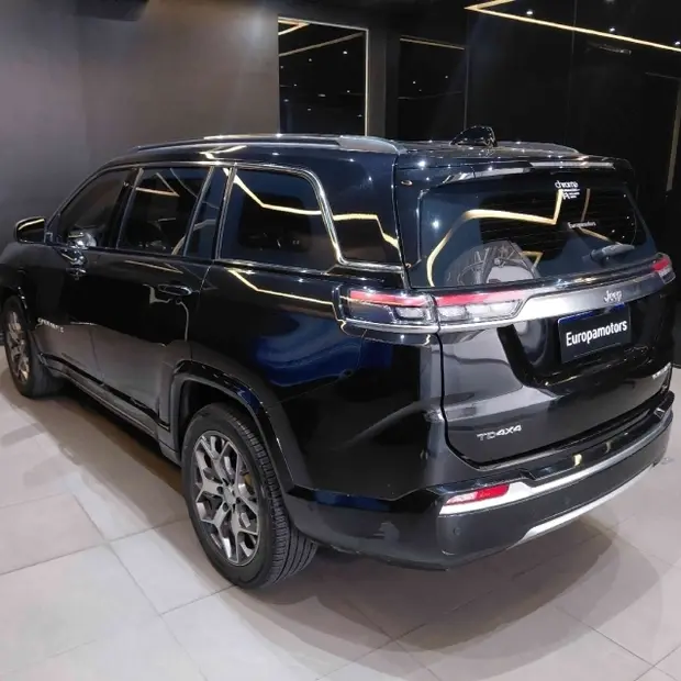 Jeep COMMANDER 2.0 TD380 TURBO DIESEL OVERLAND AT9