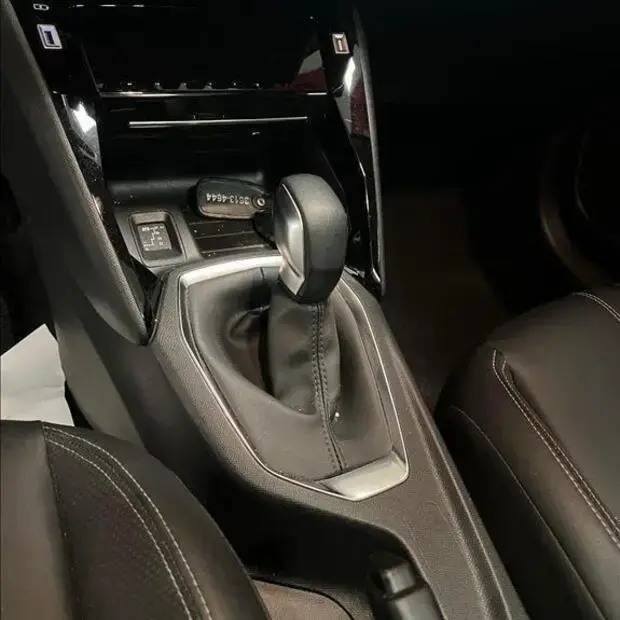 Peugeot 208 1.6 16V FLEX GRIFFE AT6
