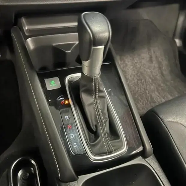 Honda CITY 1.5 i-VTEC FLEX HATCH TOURING CVT