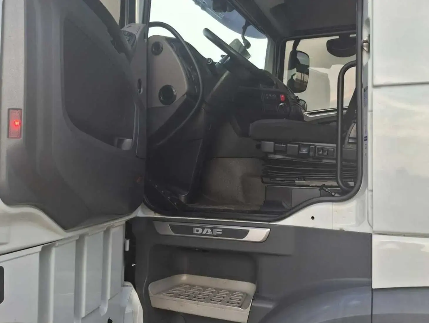 galeria DAF XF FTT 530 6x4