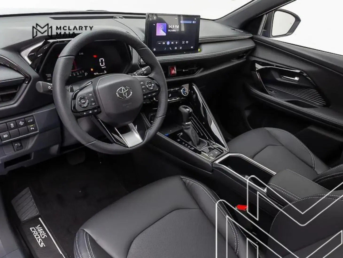 galeria YARIS CROSS