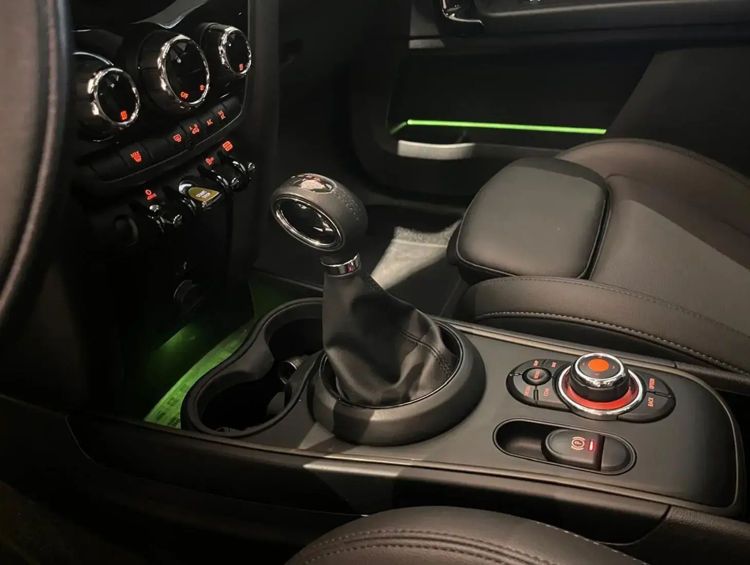 galeria Cooper Countryman