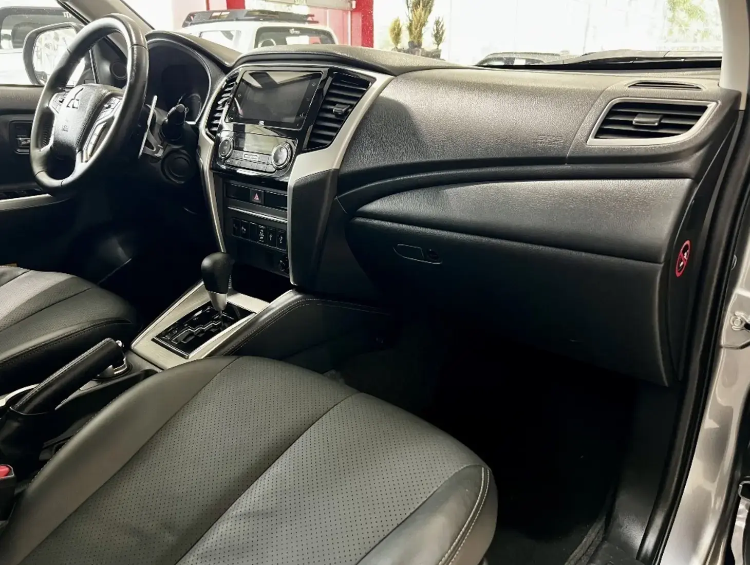 galeria L200 TRITON