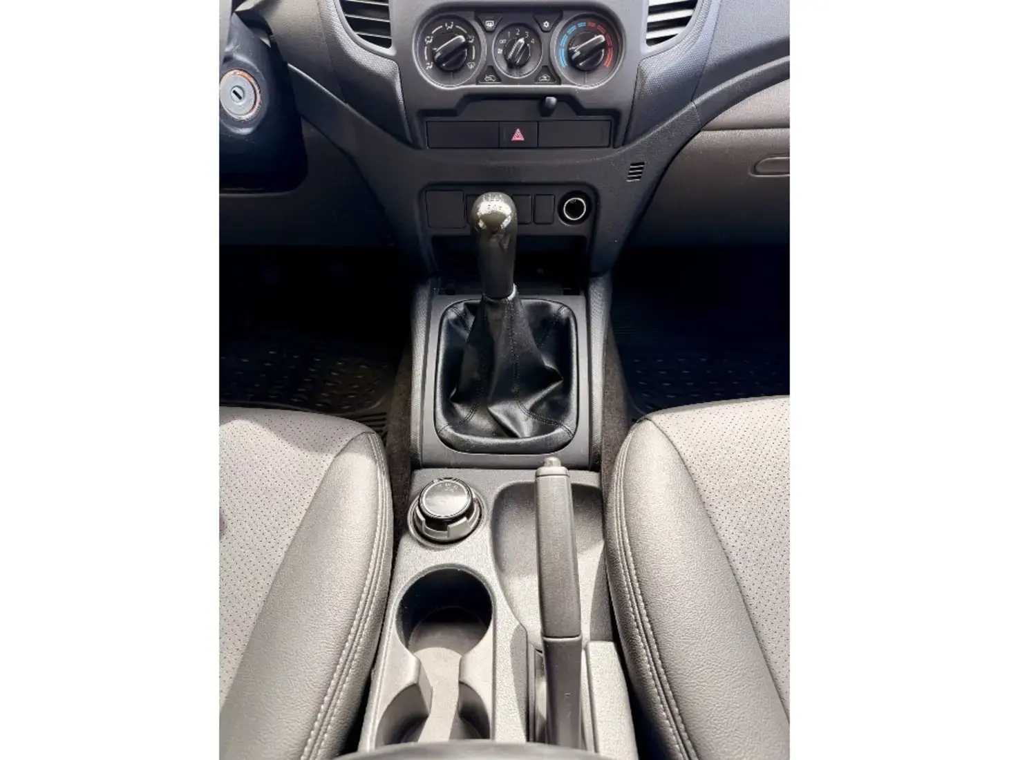 galeria L200 TRITON