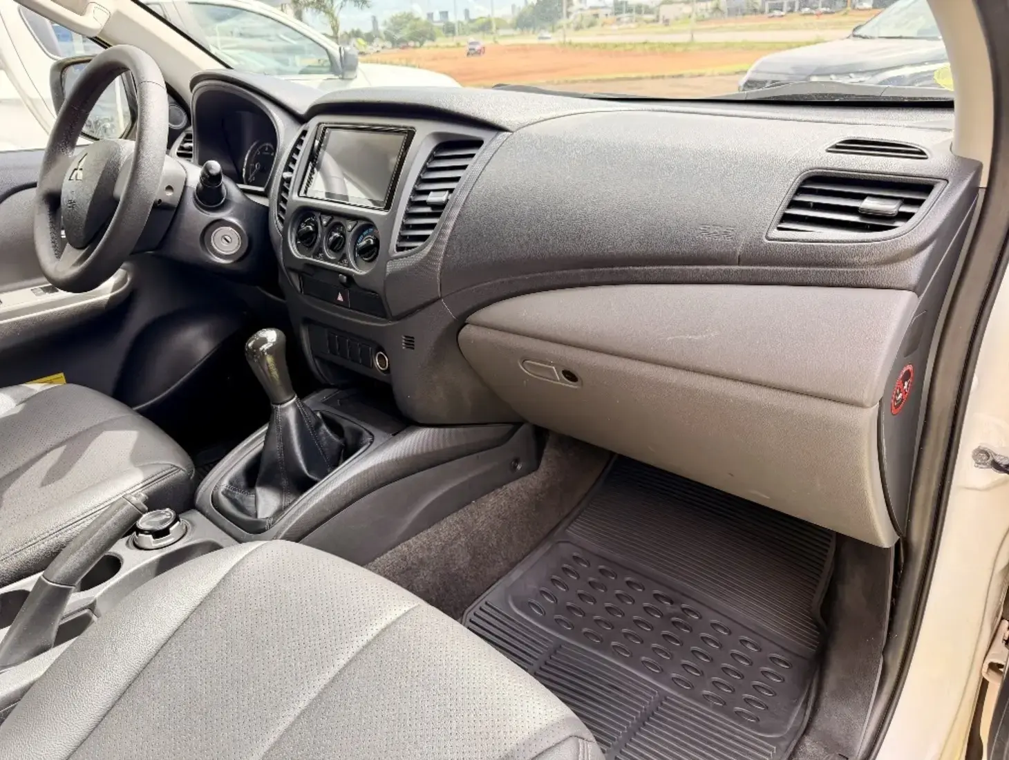 galeria L200 TRITON