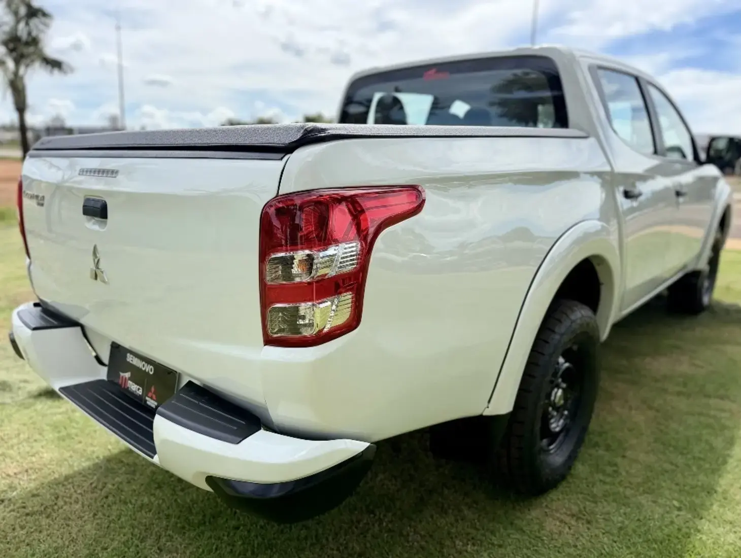 galeria L200 TRITON