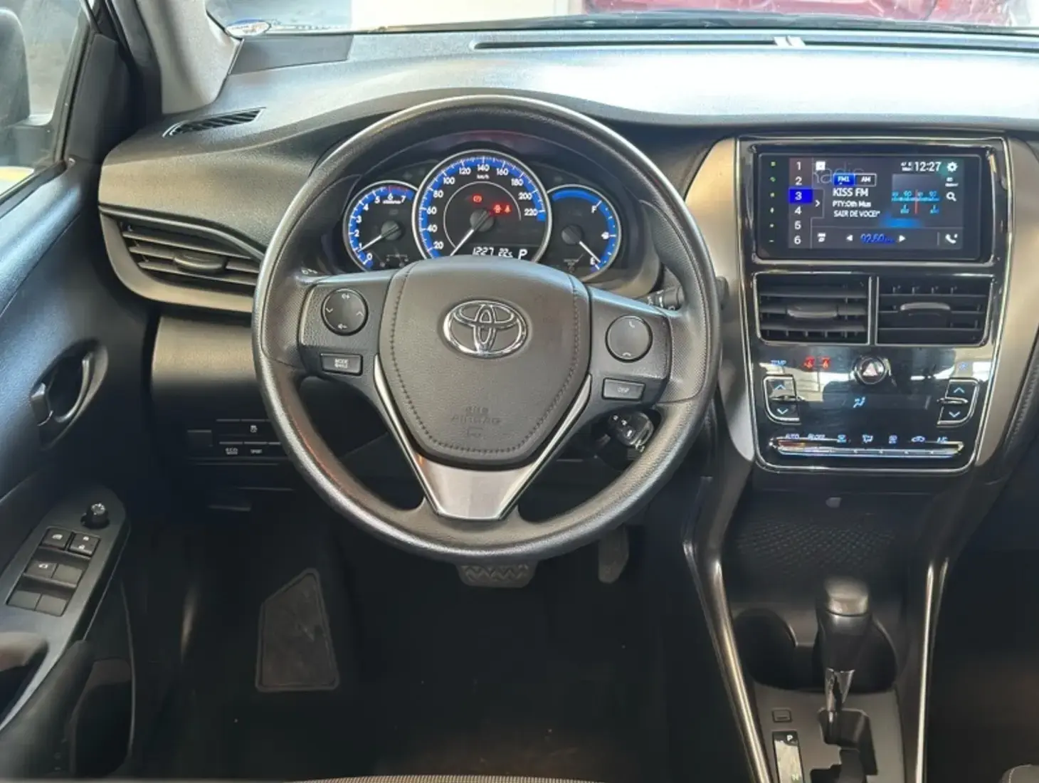 galeria Yaris Sedan