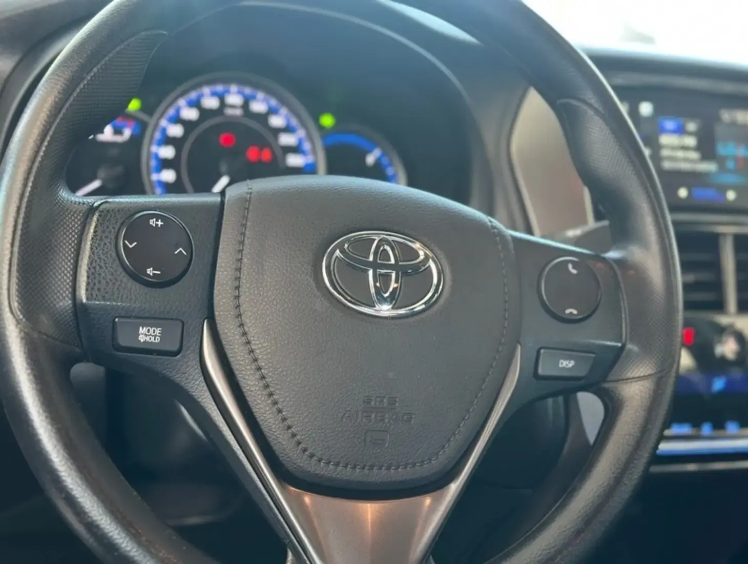 galeria Yaris Sedan