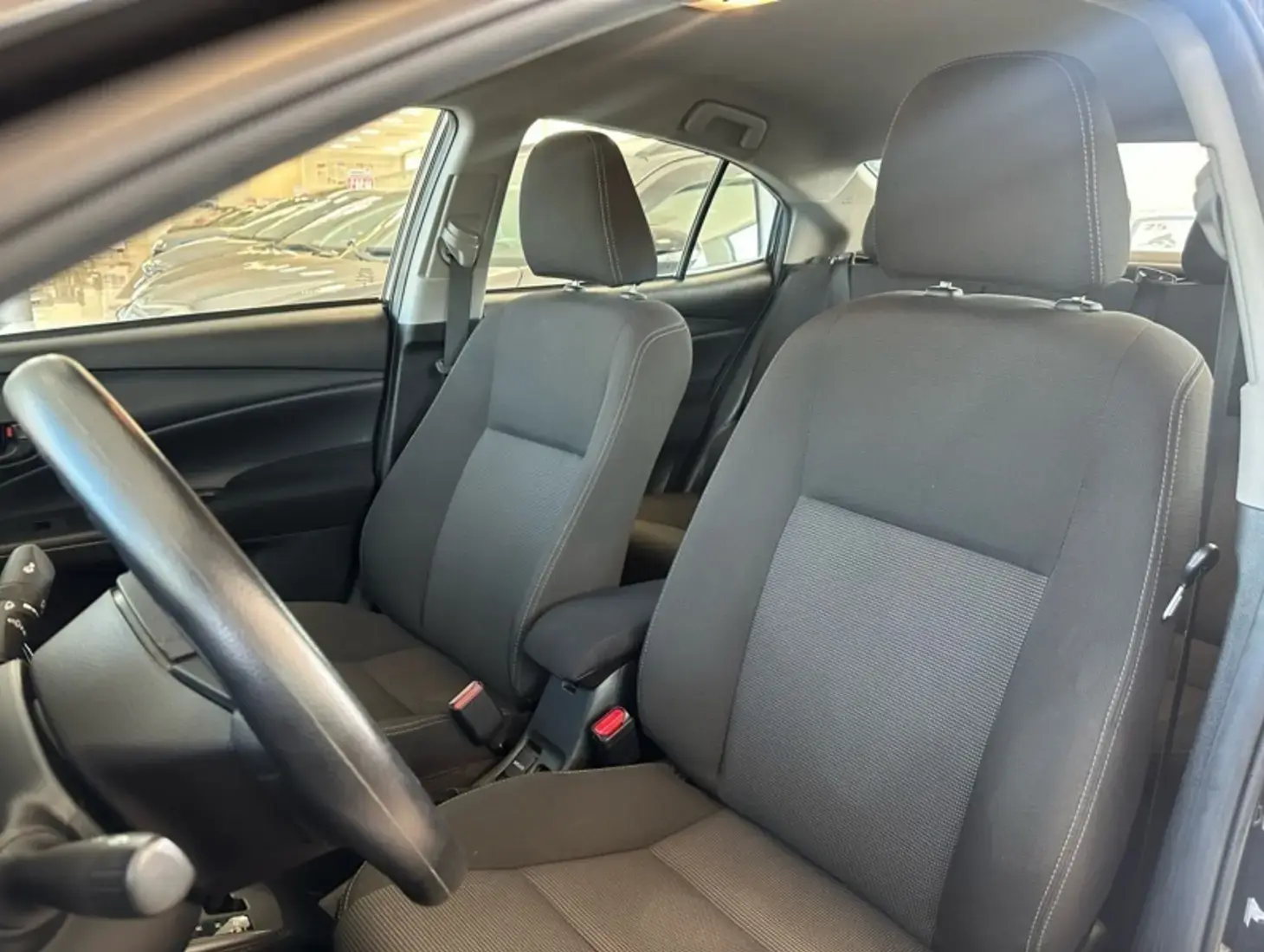 galeria Yaris Sedan