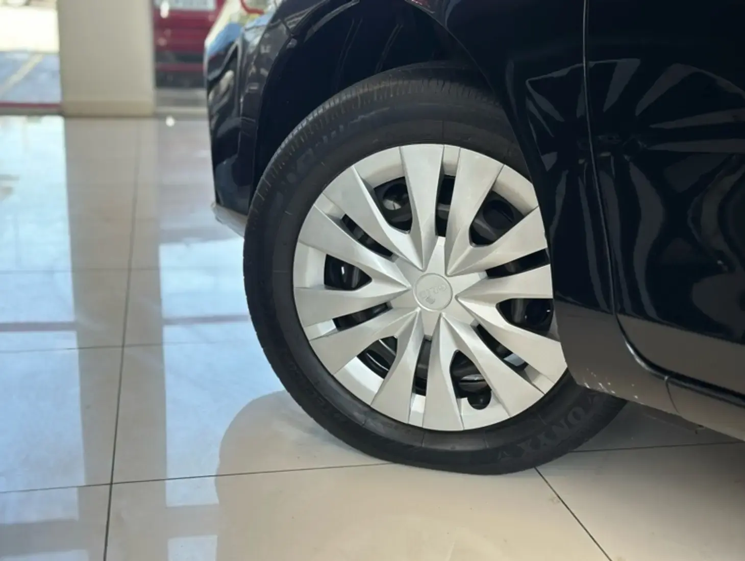 galeria Yaris Sedan