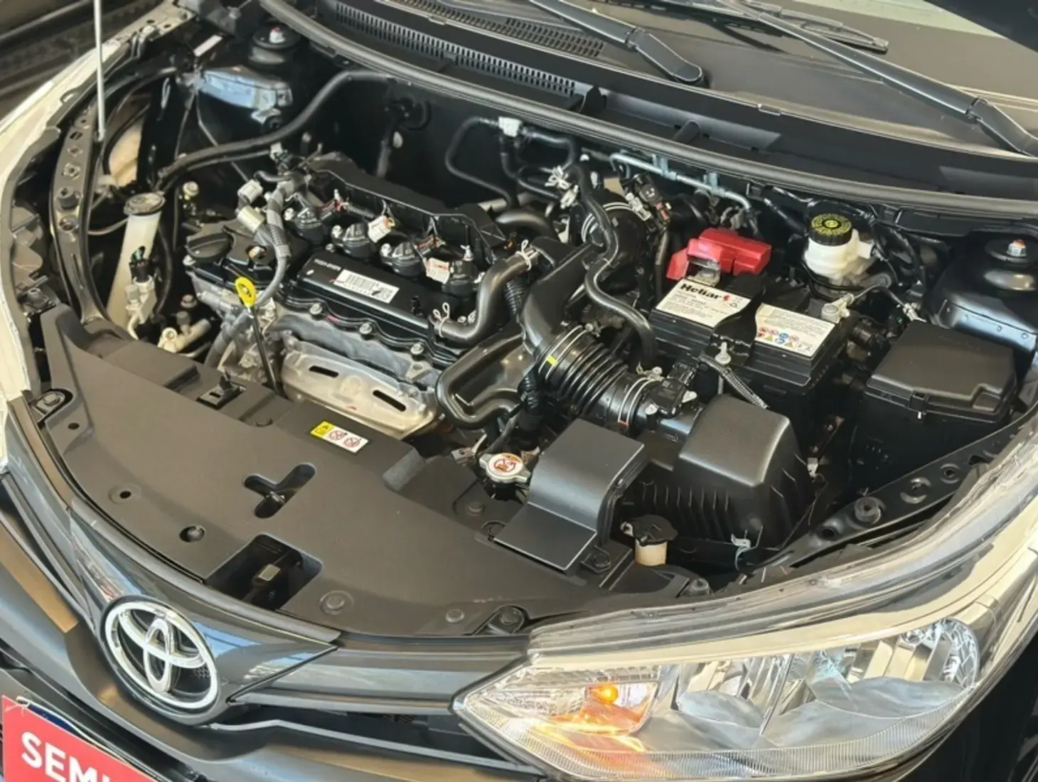 galeria Yaris Sedan