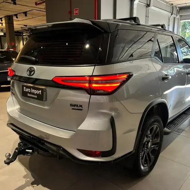 Toyota SW4 SRX Platinum 2.8 Turbodiesel 4x4 (Aut.) (7 Lugares)