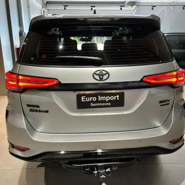Toyota SW4 SRX Platinum 2.8 Turbodiesel 4x4 (Aut.) (7 Lugares)