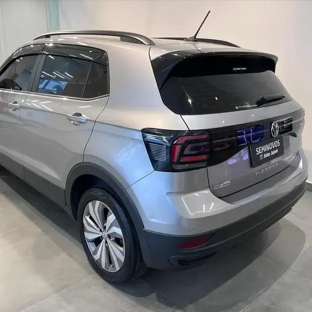 Volkswagen T-CROSS 1.0 200 TSI TOTAL FLEX AUTOMÁTICO