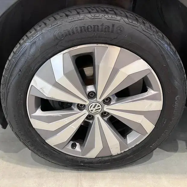 Volkswagen T-CROSS 1.0 200 TSI TOTAL FLEX AUTOMÁTICO