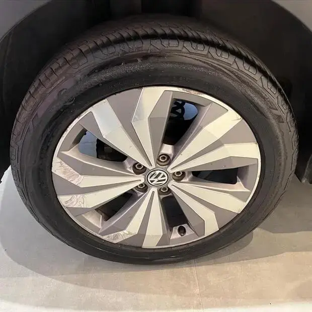 Volkswagen T-CROSS 1.0 200 TSI TOTAL FLEX AUTOMÁTICO