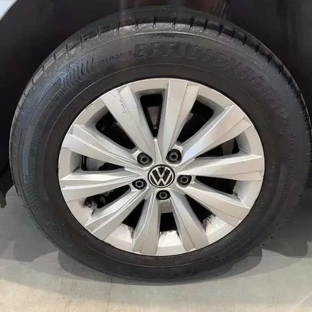 Volkswagen VIRTUS 1.0 170 TSI MANUAL