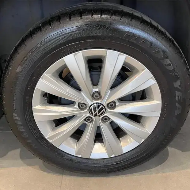 Volkswagen VIRTUS 1.0 170 TSI MANUAL