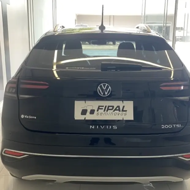 Volkswagen NIVUS 1.0 200 TSI TOTAL FLEX HIGHLINE AUTOMÁTICO