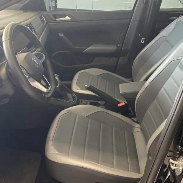 Volkswagen NIVUS 1.0 200 TSI TOTAL FLEX HIGHLINE AUTOMÁTICO