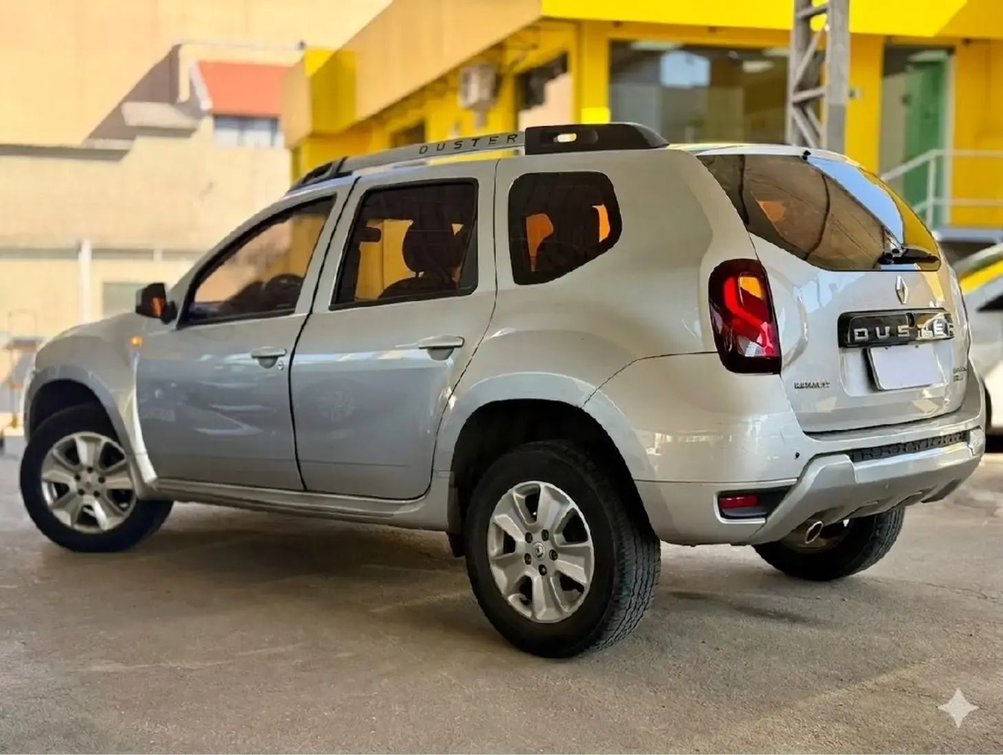 galeria DUSTER