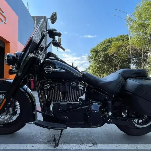 Harley Davidson Heritage CLASSIC FLHC/FLHCS
