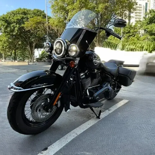 Harley Davidson Heritage CLASSIC FLHC/FLHCS