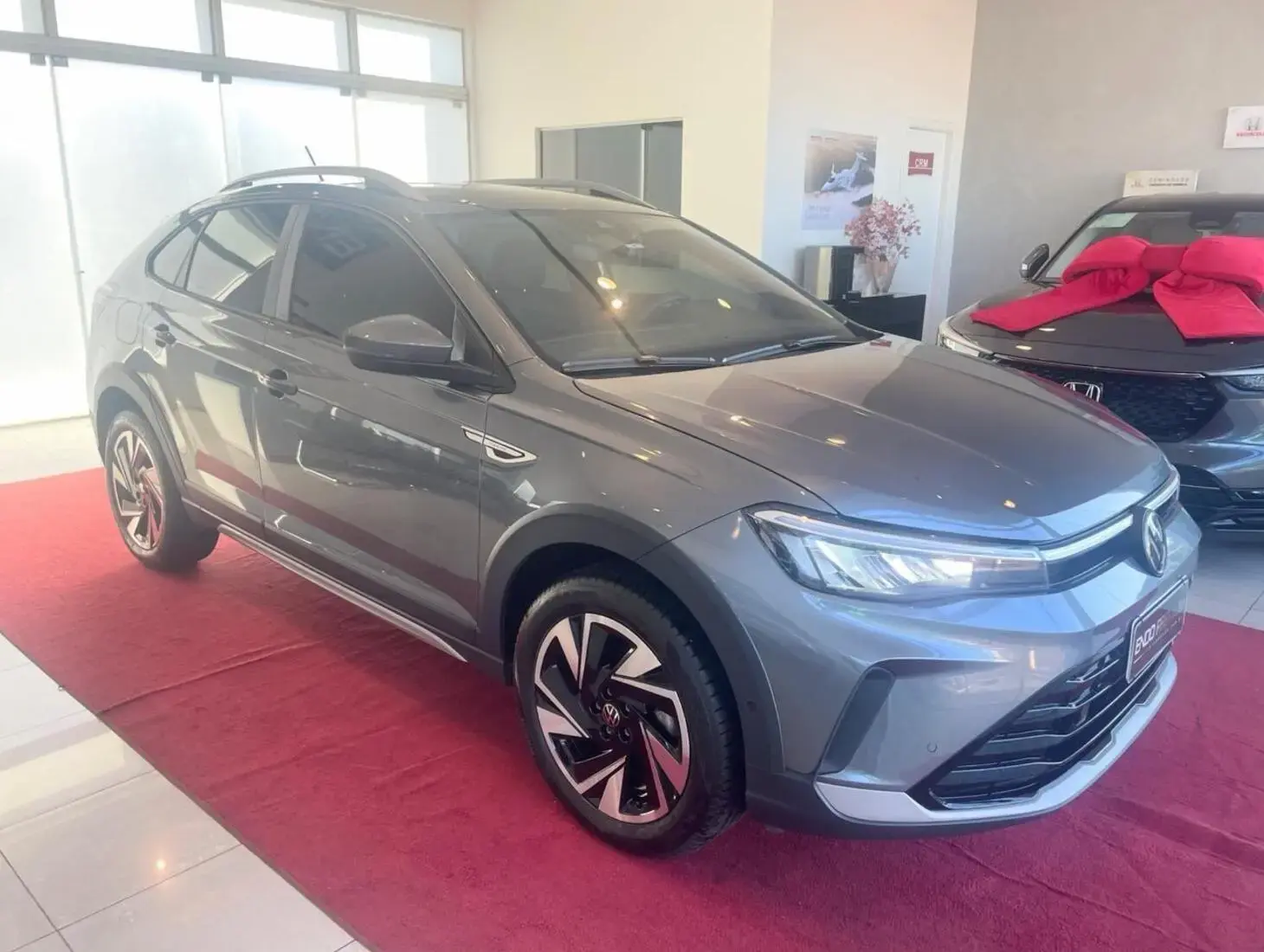 galeria NIVUS HIGHLINE 1.0 200 TSI Flex Aut.