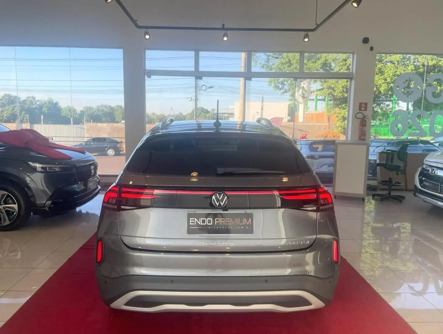 galeria NIVUS HIGHLINE 1.0 200 TSI Flex Aut.